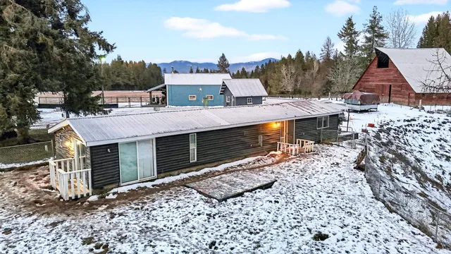 $725,000 | 671 Baker Lake Road, Newport, WA 99156