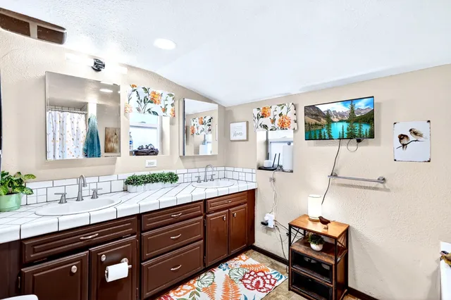 $725,000 | 671 Baker Lake Road, Newport, WA 99156