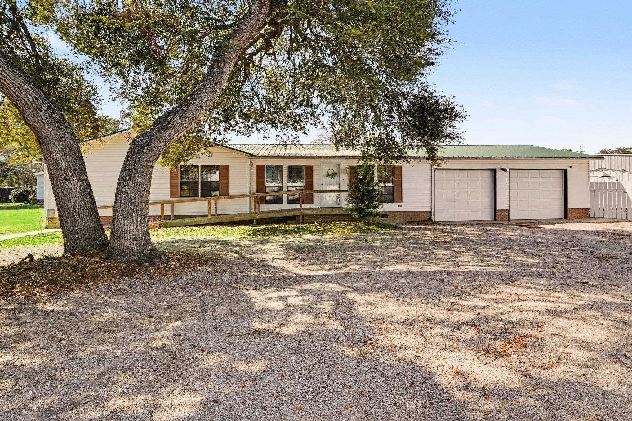 784 Lewis Lane Murrells Inlet, SC 29576 - Photo 35 of 37