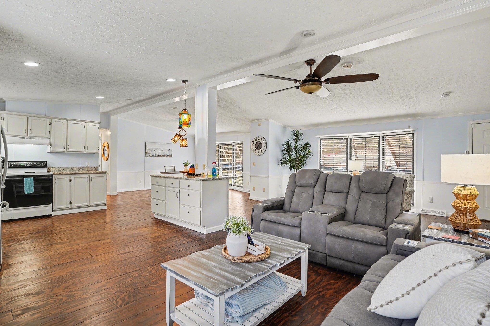 784 Lewis Lane Murrells Inlet, SC 29576 - Photo 9 of 37