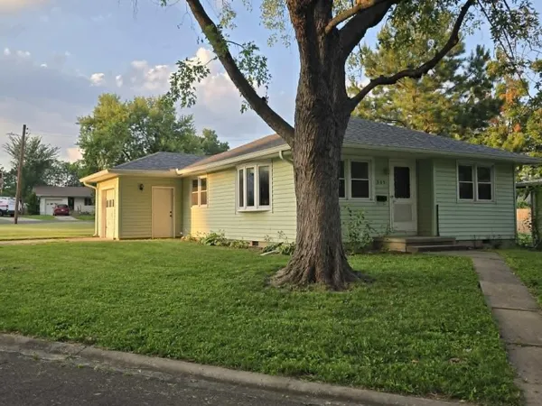 $159,500 | 303 Truman Avenue, Clinton, MO 64735