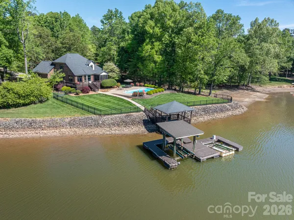 $1,600,000 | 226 Bay Shore Drive, Belmont, NC 28012