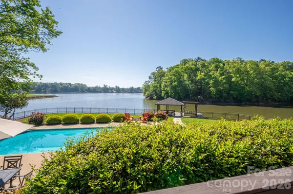 $1,600,000 | 226 Bay Shore Drive, Belmont, NC 28012