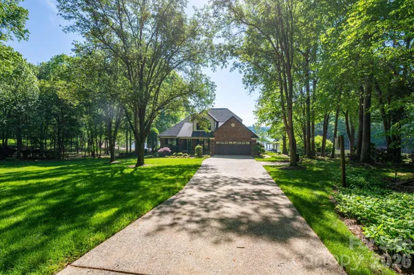 $1,600,000 | 226 Bay Shore Drive, Belmont, NC 28012