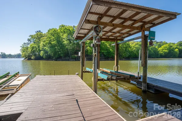 $1,600,000 | 226 Bay Shore Drive, Belmont, NC 28012