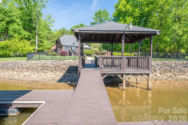 $1,600,000 | 226 Bay Shore Drive, Belmont, NC 28012
