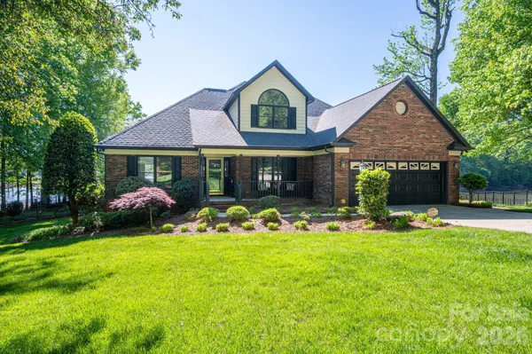$1,600,000 | 226 Bay Shore Drive, Belmont, NC 28012