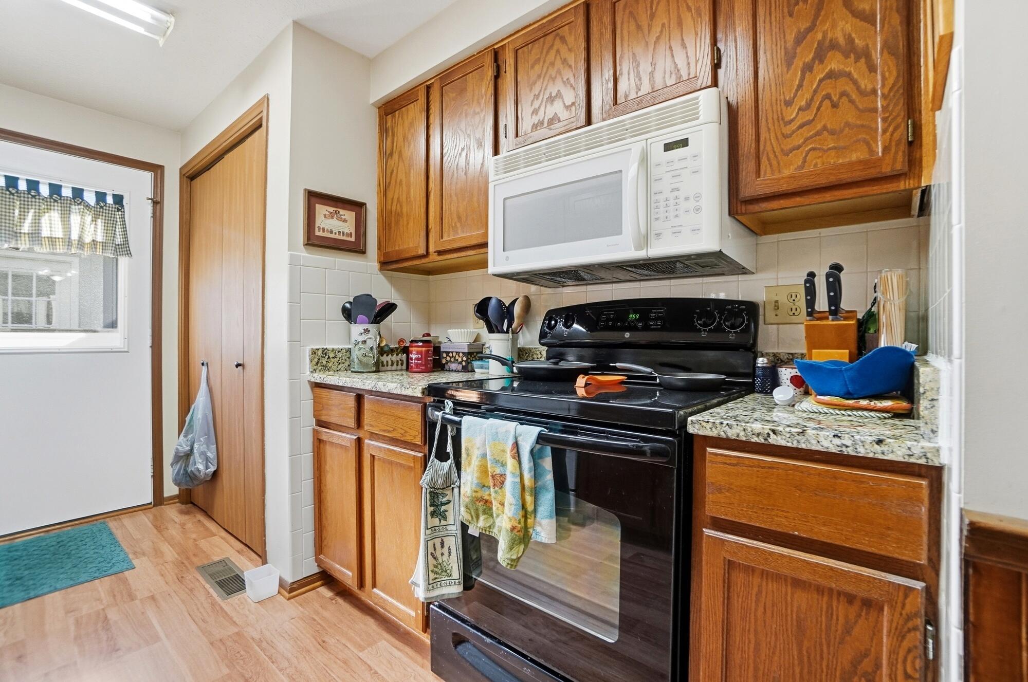 4446 Ridgewood Road East Springfield, OH 45503 - Photo 14 of 31