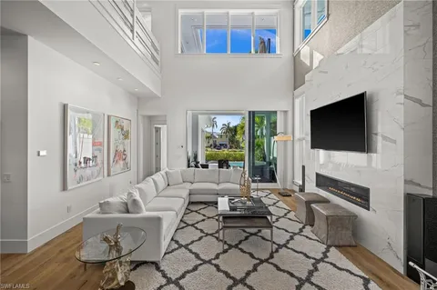 $5,595,000 | 770 Park Street, Naples, FL 34102