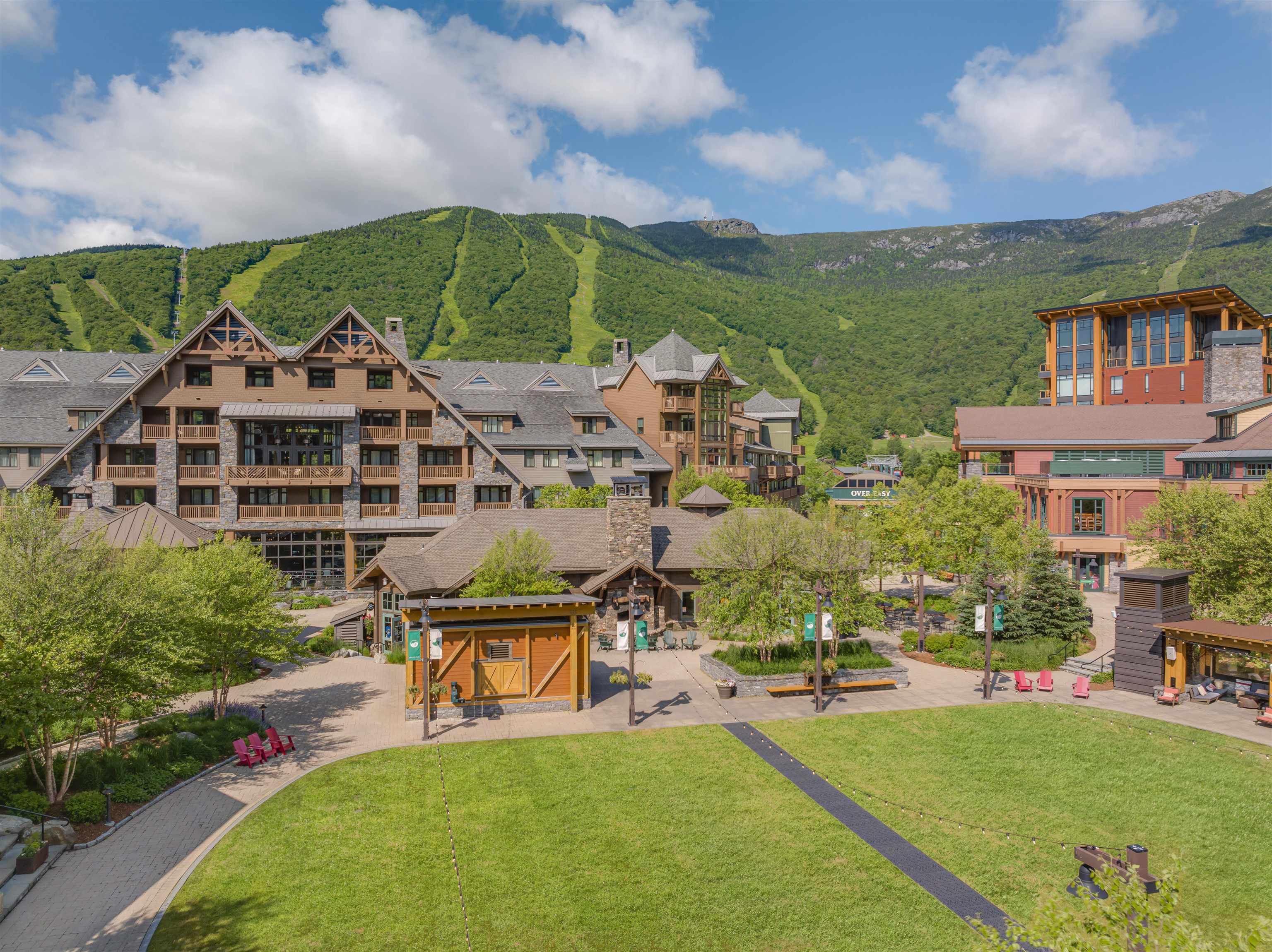 7412 Mountain Road, Unit 418 504 Stowe, VT 05672 - Photo 6 of 20