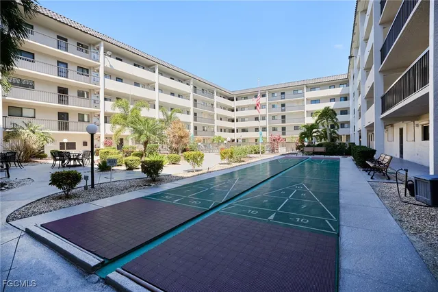 a view of an outdoor space