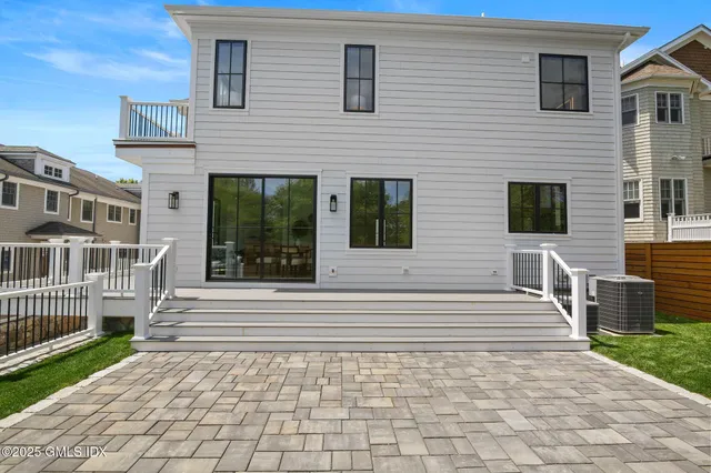 $3,600,000 | 148 East Elm Street, Unit 2, Greenwich, CT 06830