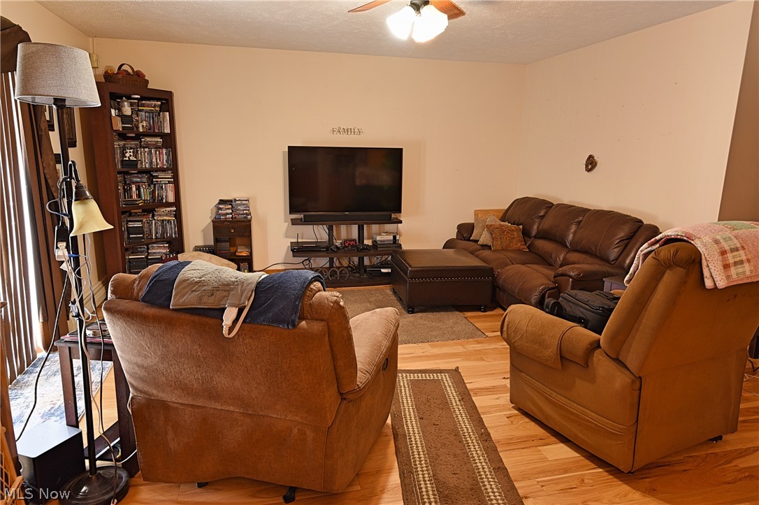 5525 Ledge Road Madison, OH 44057 - Photo 5 of 17