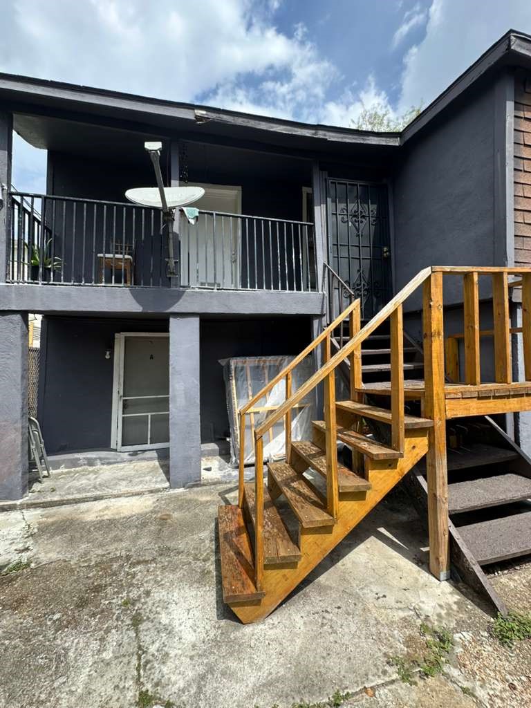 4406 Allen Street Houston, TX 77007 - Photo 5 of 19