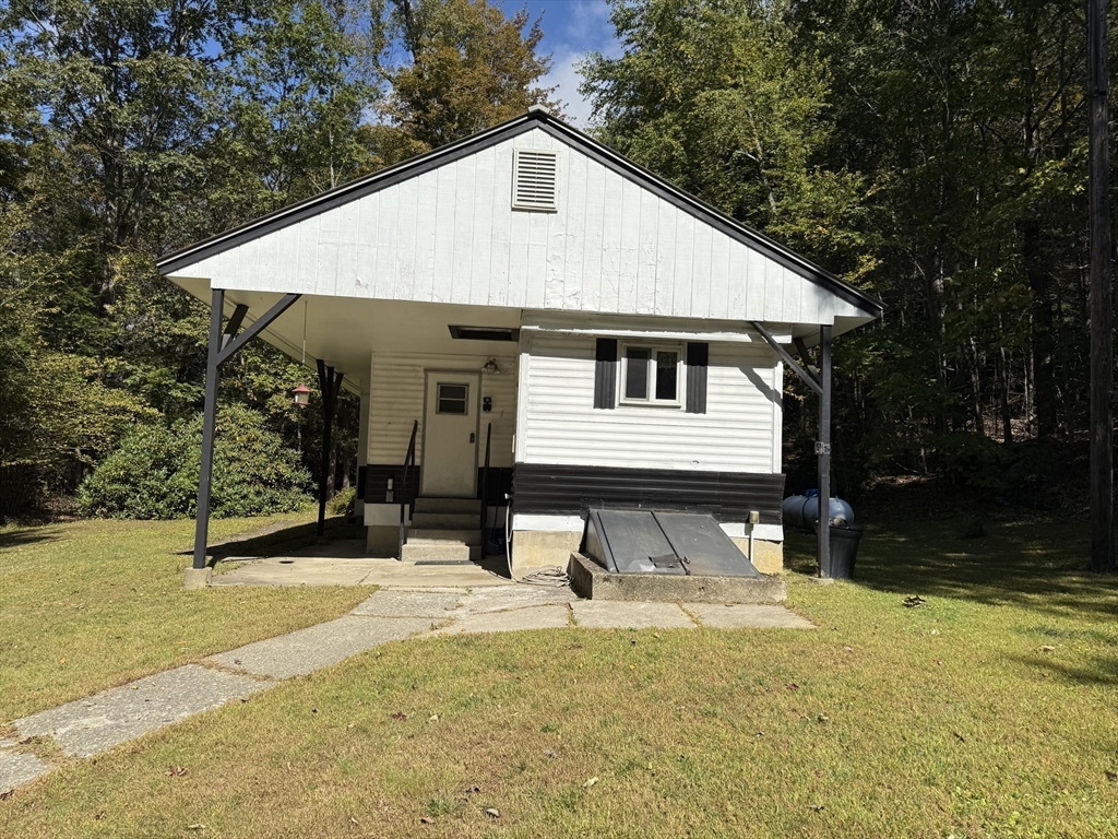 1531 Williamsburg Road Ashfield, MA 01330 - Photo 3 of 19