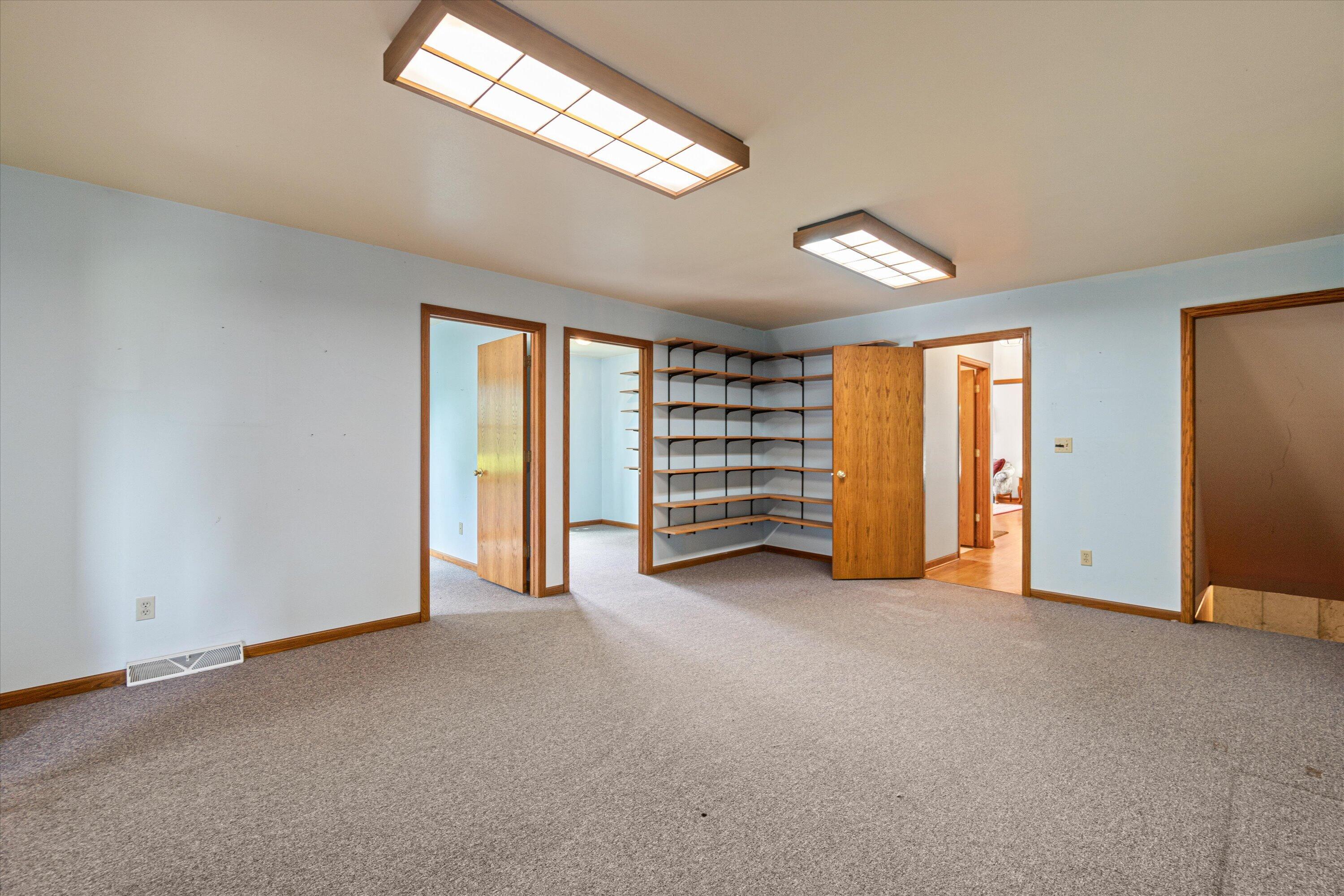 22302 Church Road Dover, WI 53139 - Photo 27 of 80 Office/Den