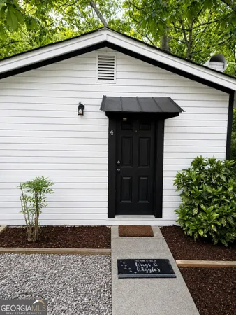 $1,110 | 1522 Central Avenue, Unit 4, Demorest, GA 30535