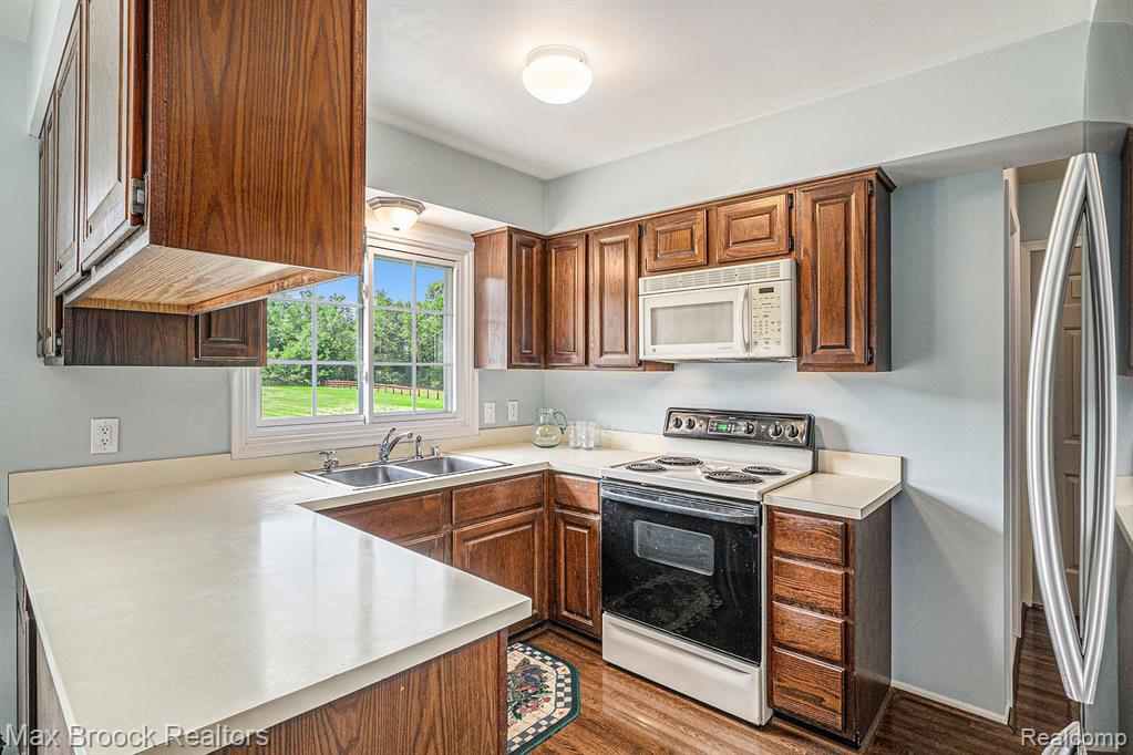 8515 Kier Road Clarkston, MI 48348 - Photo 13 of 31