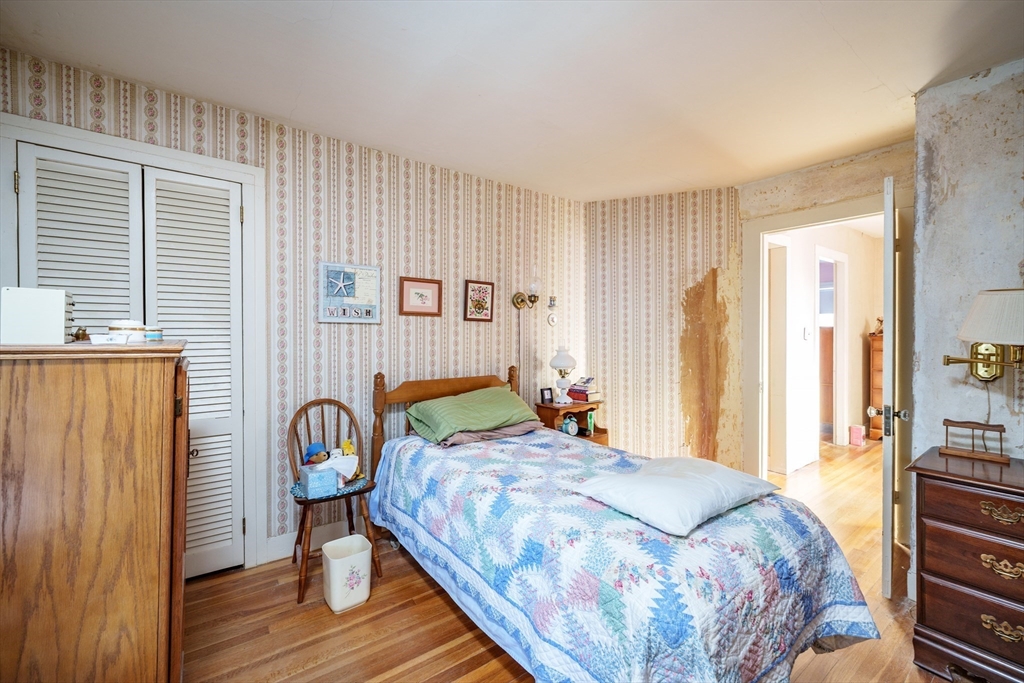 1177 Northampton Street Holyoke, MA 01040 - Photo 21 of 39