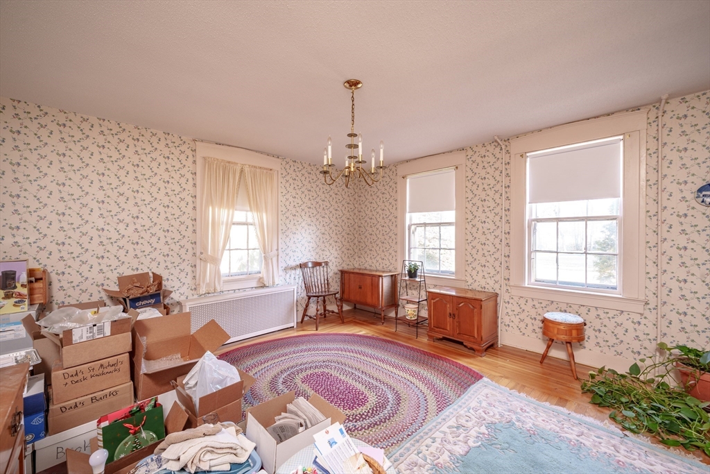 1177 Northampton Street Holyoke, MA 01040 - Photo 6 of 39