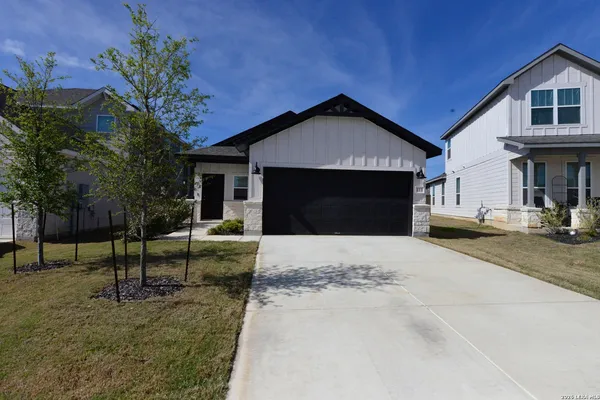 $2,500 | 113 Winding Windmill, Boerne, TX 78006