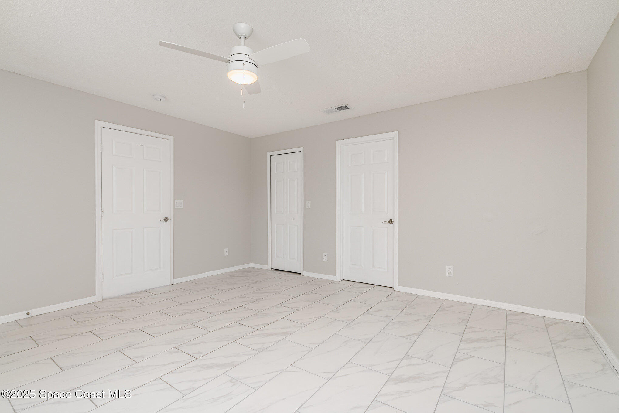 2208 Ravel Road Southeast Palm Bay, FL 32909 - Photo 16 of 27 017_file_972