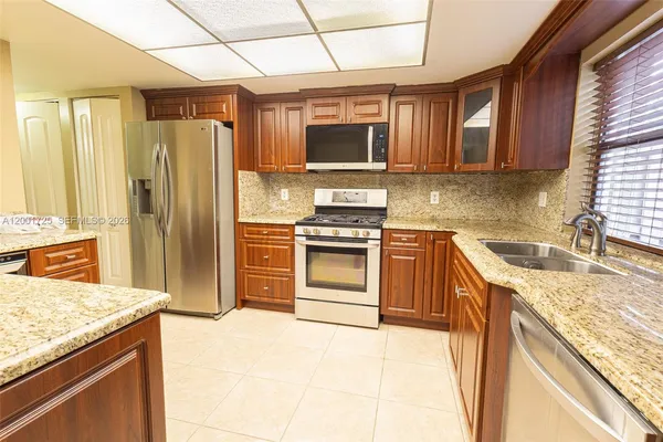 $568,000 | 11245 Southwest 111th Street, Miami, FL 33176