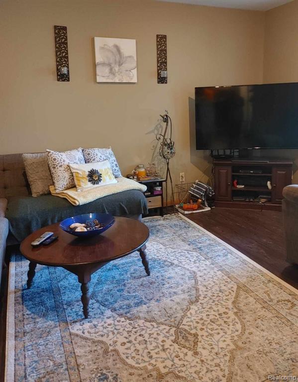 1816 Peppermill Road Lapeer, MI 48446 - Photo 8 of 31 Gallery Image 8