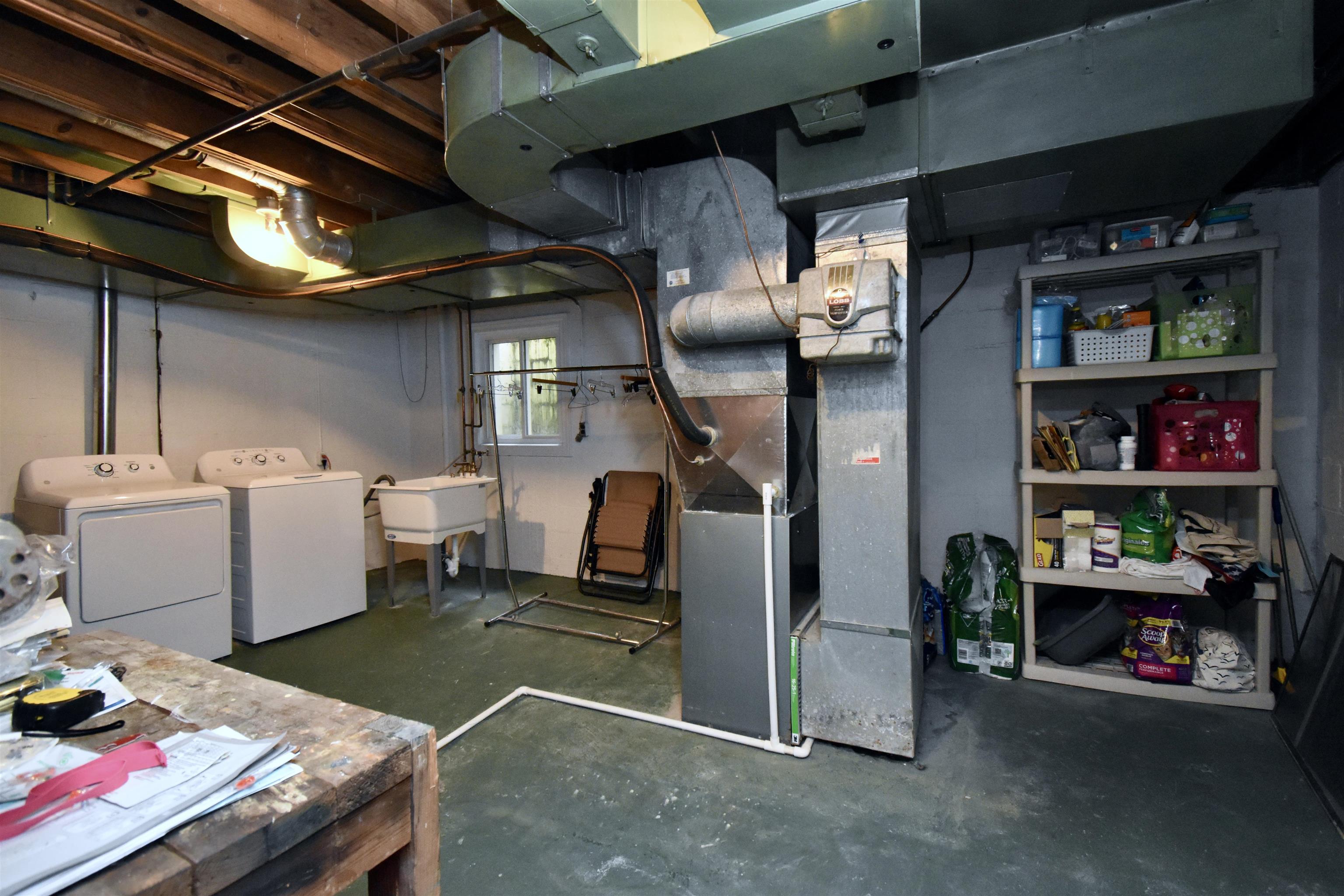 330 Kerby Road Grosse Pointe, MI 48236 - Photo 29 of 34 50112336-28.JPG