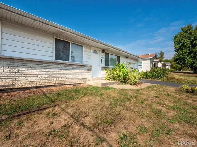 $135,000 | 10191 Mayfair Drive, St. Louis, MO 63136