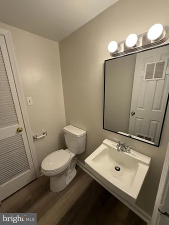 $1,795 | 4 Manchester Court, Fredericksburg, VA 22408