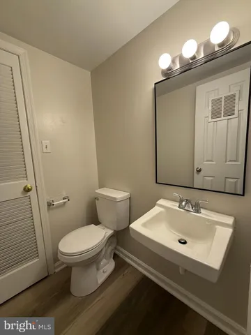 $1,895 | 4 Manchester Court, Fredericksburg, VA 22408