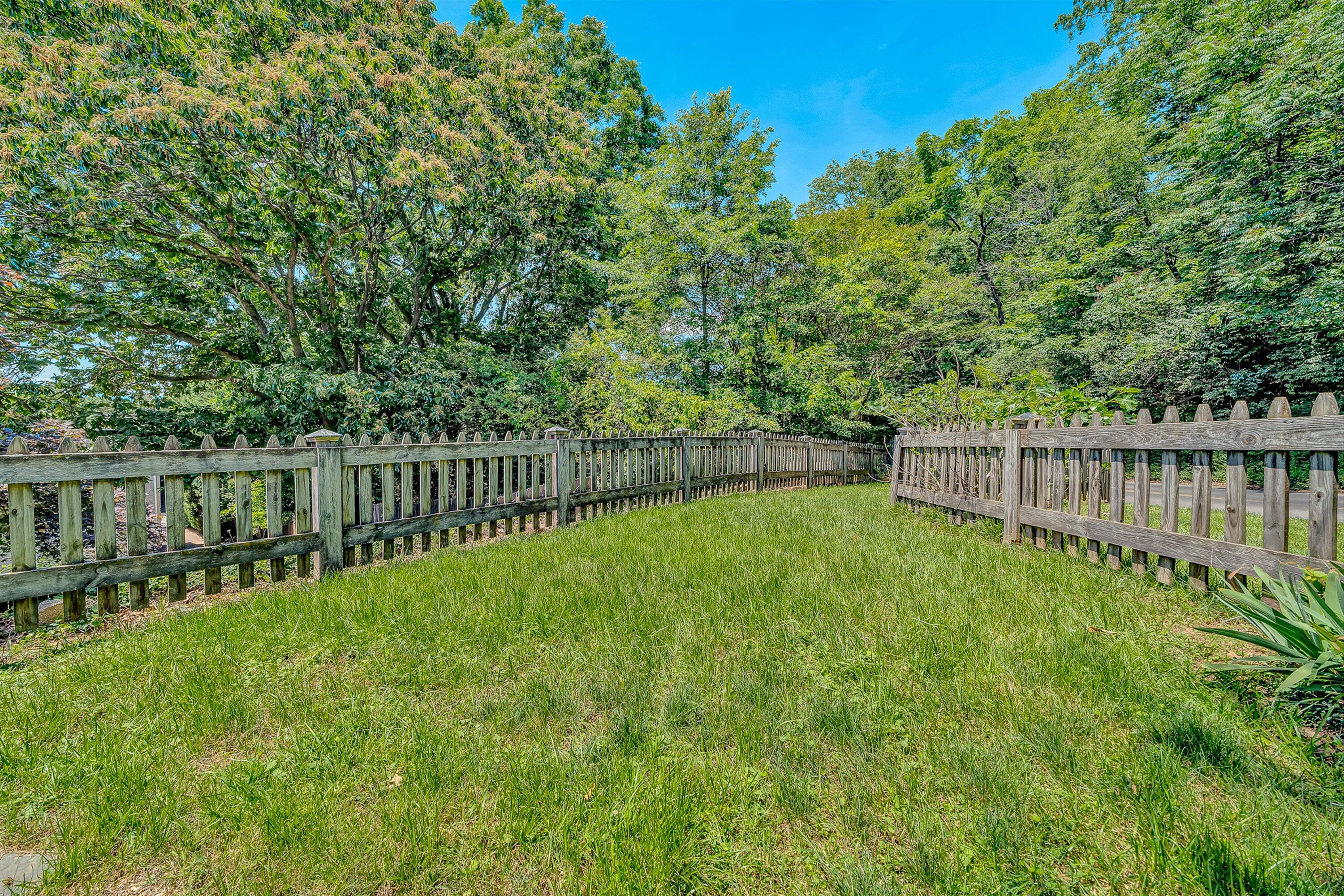 2225 Yellow Mountain Road Southeast Roanoke, VA 24014 - Photo 46 of 52 54-VM-07127