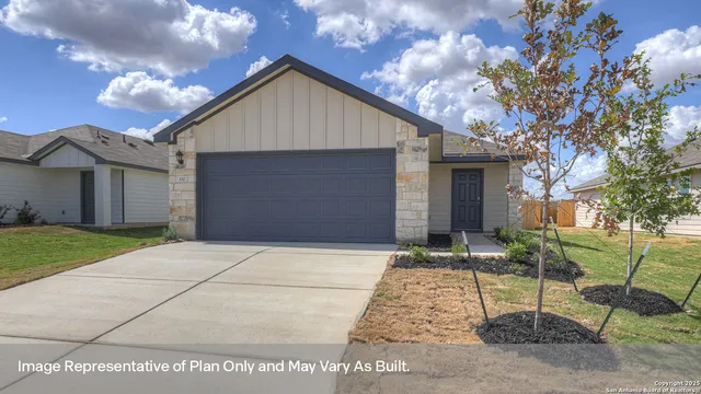 $289,990 | 734 Jennifer Way, New Braunfels, TX 78130