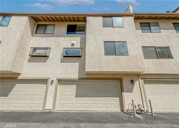 a view of a tennis court