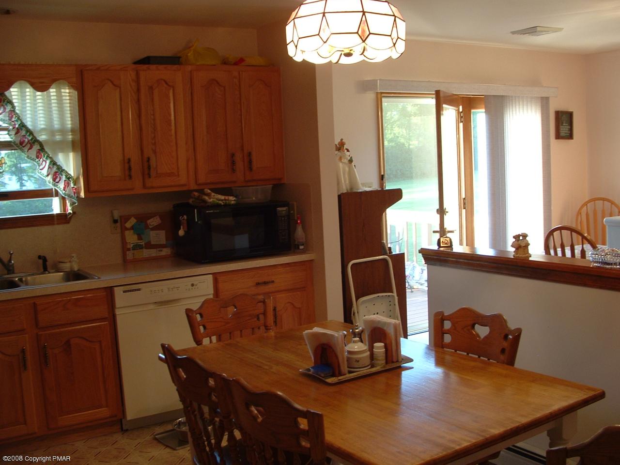 417 Frantz Road Brodheadsville, PA 18322 - Photo 13 of 13 Eat-in Area of Kitchen