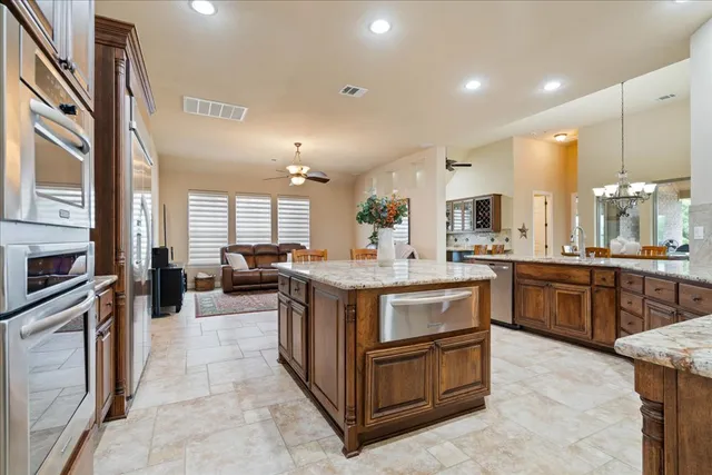 $1,050,000 | 3920 Vail Divide, Bee Cave, TX 78738