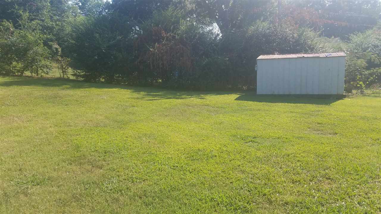365 King Road Memphis, TN 38109 - Photo 3 of 9 a view of a outdoor space and a yard