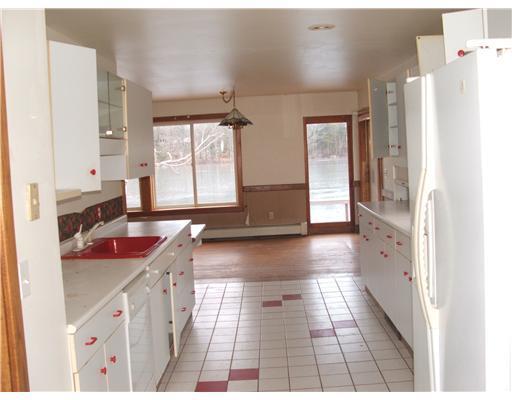 51 Dirt Road Camden, ME 04843 - Photo 6 of 11 Kitchen.