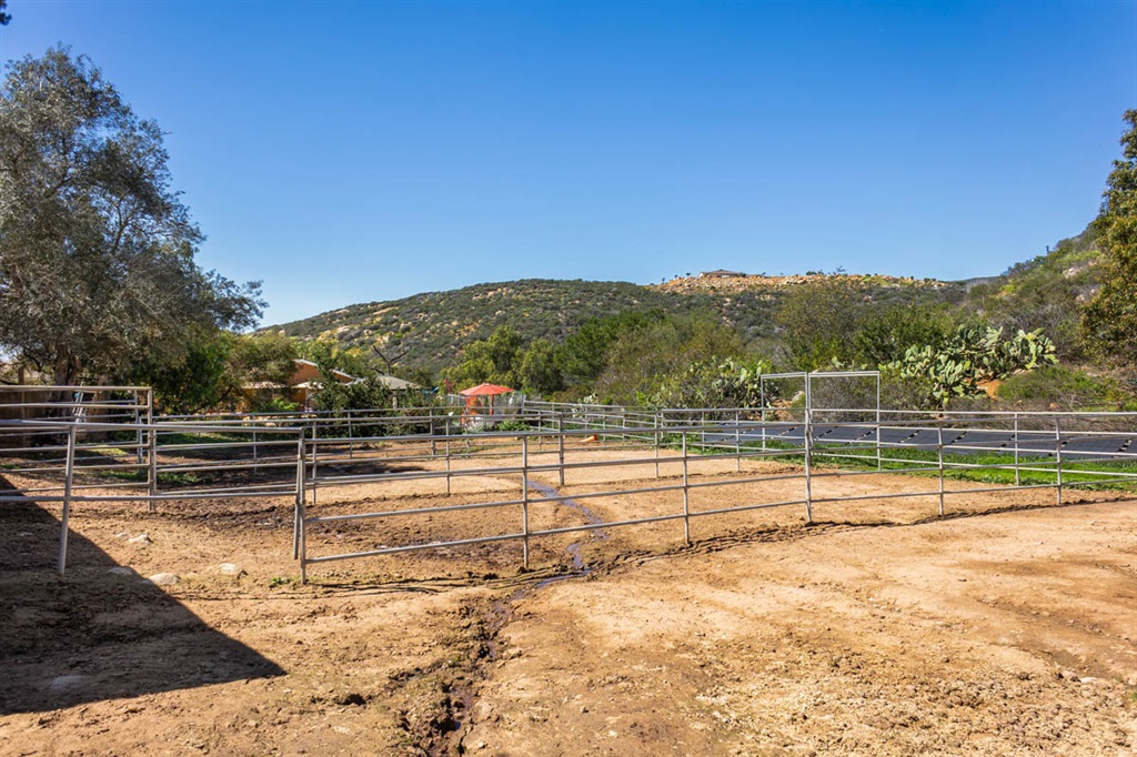 8952 Mt Israel Road Escondido, CA 92029 - Photo 22 of 24