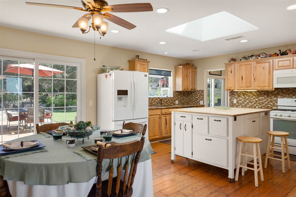8952 Mt Israel Road Escondido, CA 92029 - Photo 7 of 24