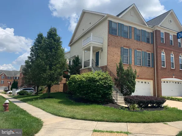 $3,450 | 25937 Kirkwood Square, Chantilly, VA 20152