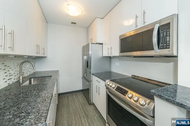 $499,000 | 240 Main Street, Unit 313, Little Falls, NJ 07424