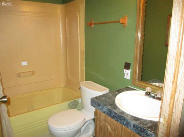 11398 Silver Lake Road Byron, MI 48418 - Photo 24 of 24 21219965-23.JPG