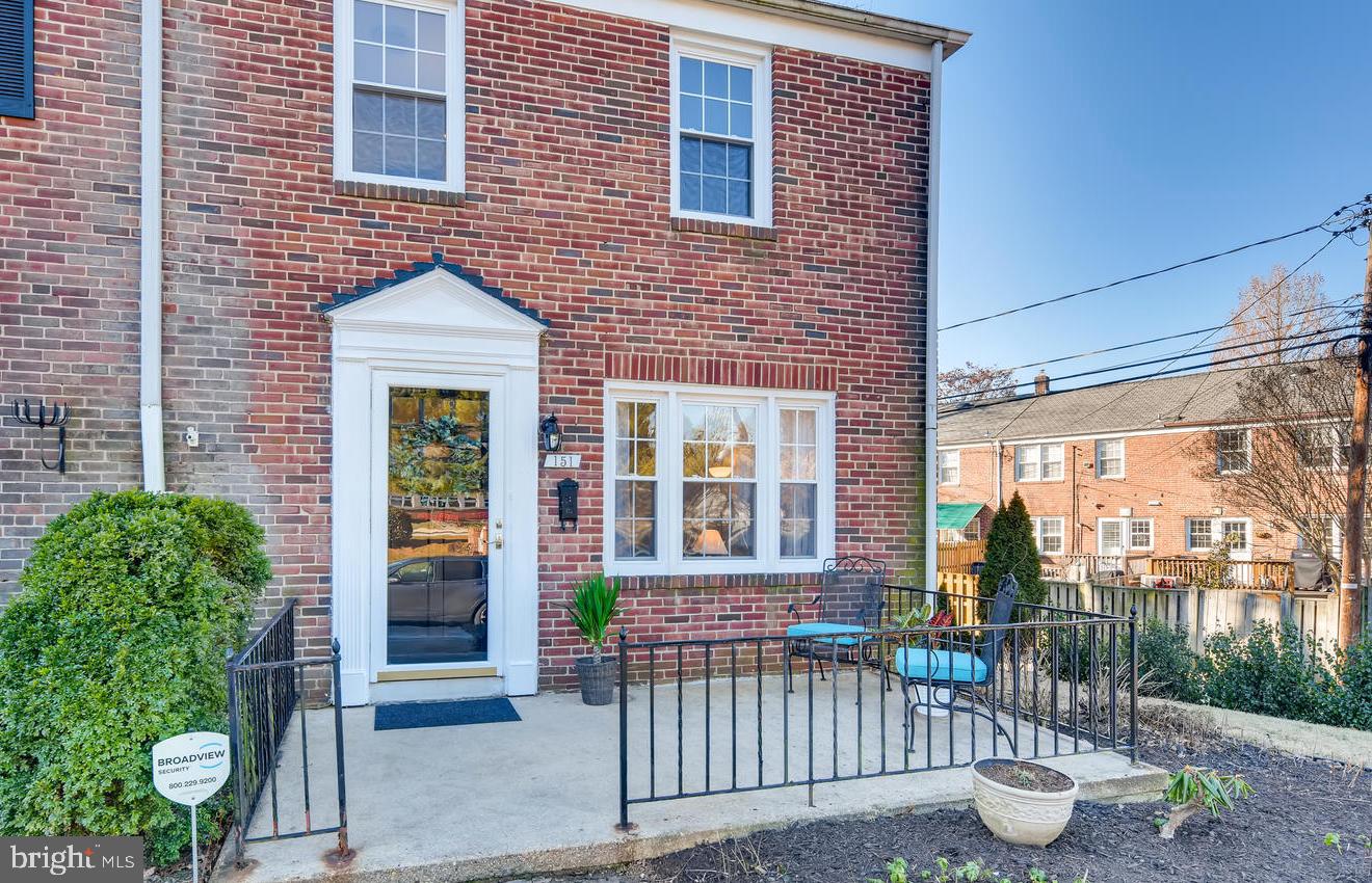 151 Dumbarton Road Baltimore, MD 21212 - Photo 1 of 32