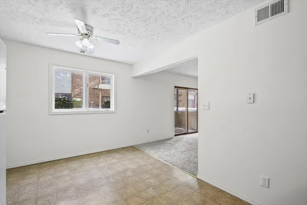 $87,500 | 1916 Tracy Drive, Unit 31, Bloomington, IL 61704