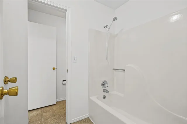 $95,000 | 1916 Tracy Drive, Unit 31, Bloomington, IL 61704