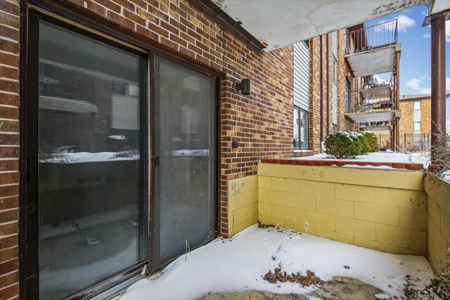 $95,000 | 1916 Tracy Drive, Unit 31, Bloomington, IL 61704