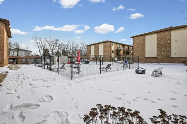 $87,500 | 1916 Tracy Drive, Unit 31, Bloomington, IL 61704