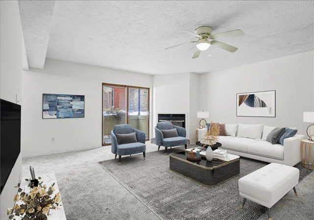 $95,000 | 1916 Tracy Drive, Unit 31, Bloomington, IL 61704